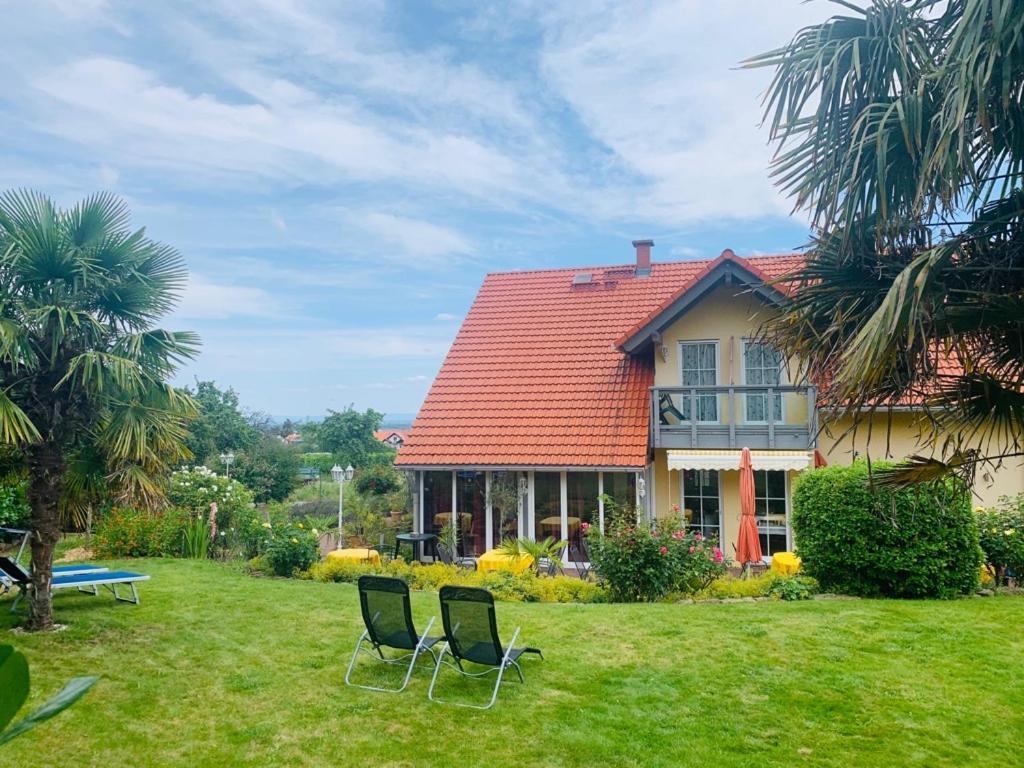 Gaestehaus Helbighof Нойштадт-ан-дер-Вайнштрасе Экстерьер фото